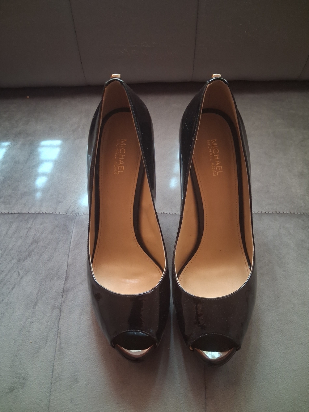 Michael Kors Black Patent Leather Peep Toe Platform Pumps 7.5